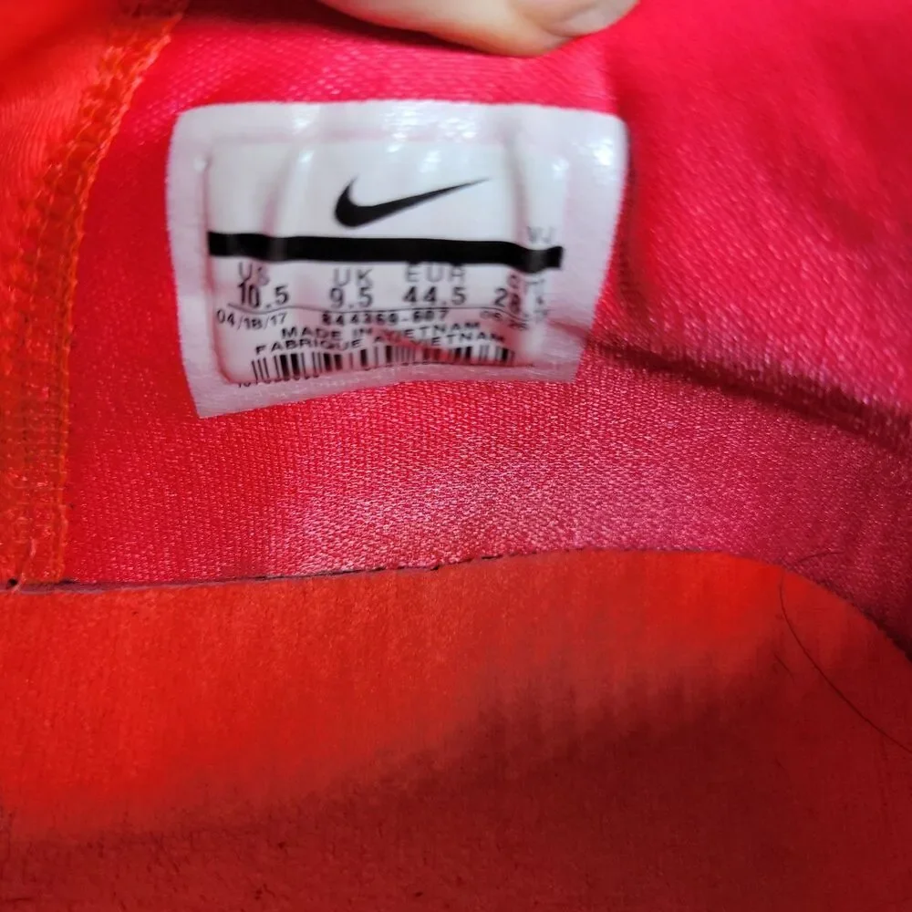 Nike 844369 607